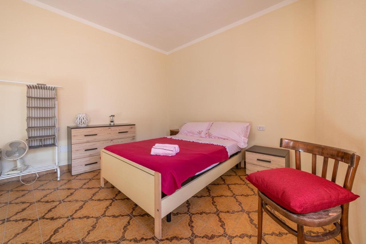Casa Di Stefania Apartment Fluminimaggiore Ngoại thất bức ảnh