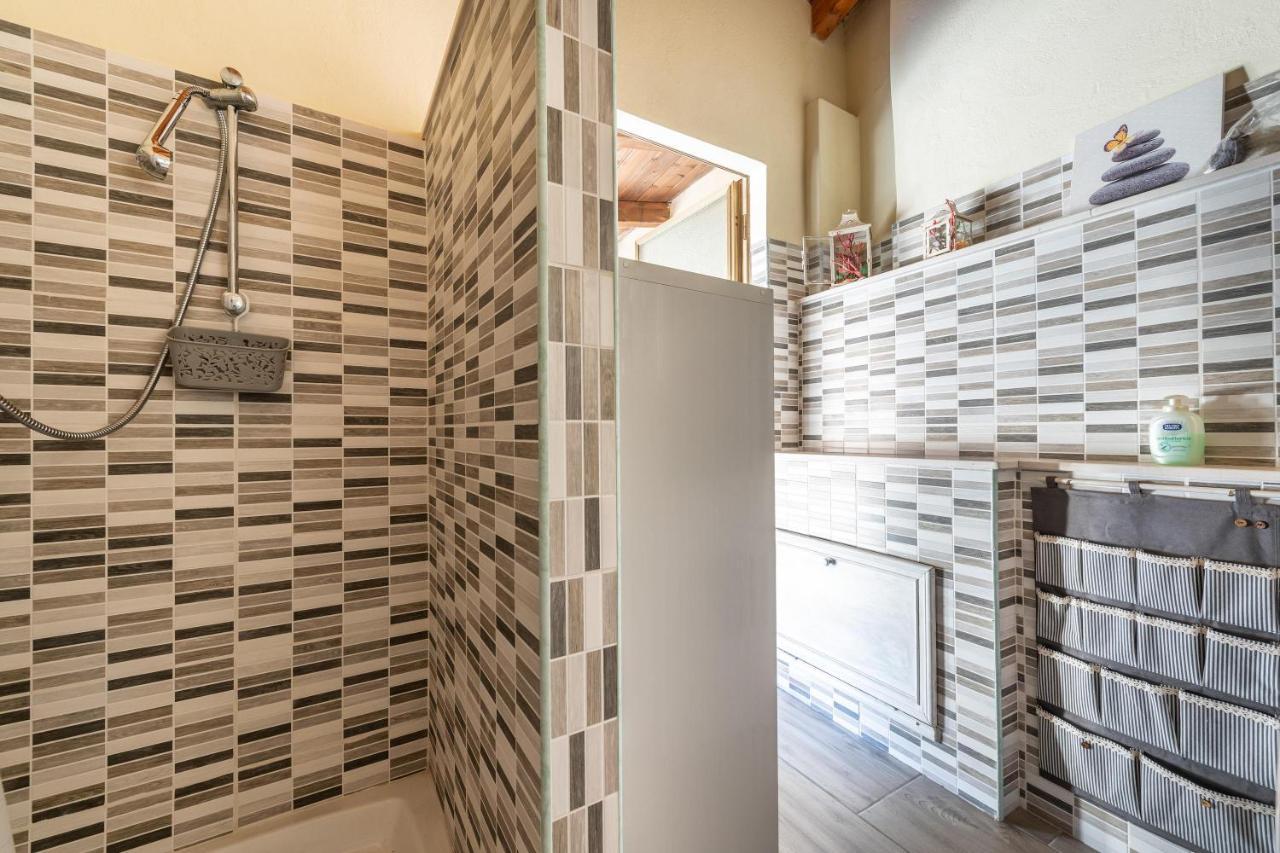 Casa Di Stefania Apartment Fluminimaggiore Ngoại thất bức ảnh